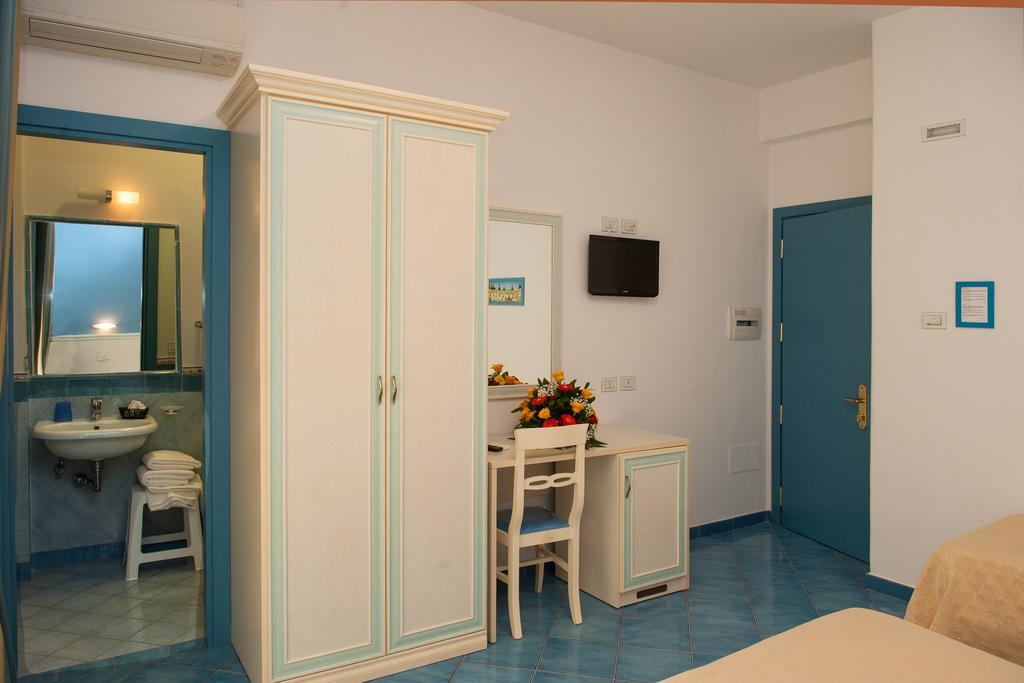 Oasi Hotel Maiori Exterior photo